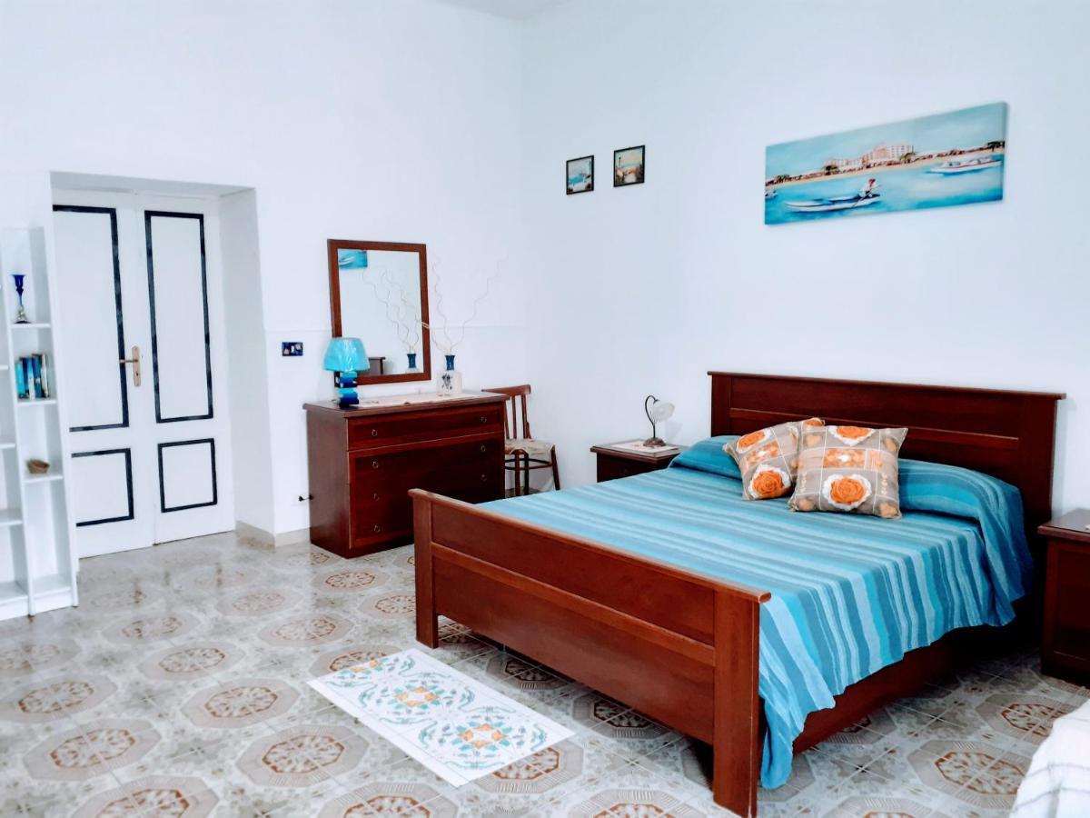Domus Apollo Apartment ลีปารี ภายนอก รูปภาพ